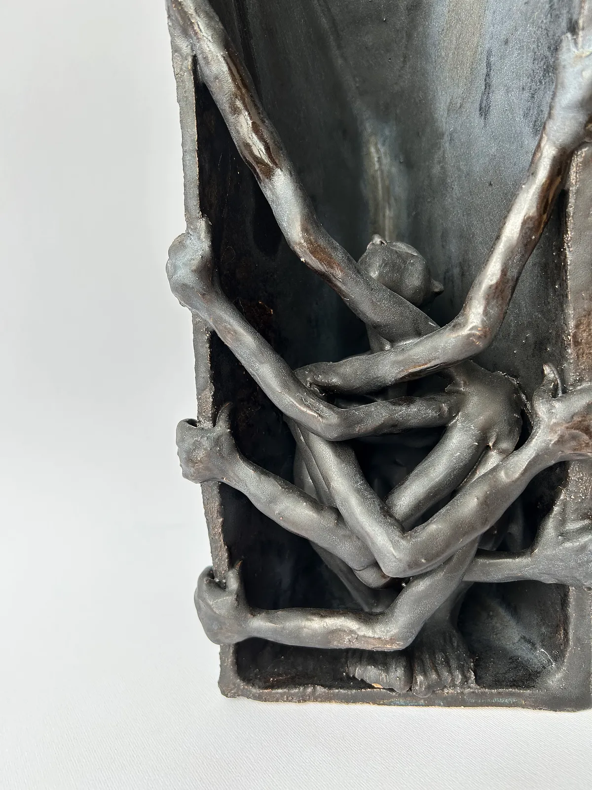 Image of Enclosure by VITALIY KRASUTSKIY, made of ceramics, Sculpture medium, from Lviv, part of the Series 1 series, priced at €250 Photo 4 of 11.