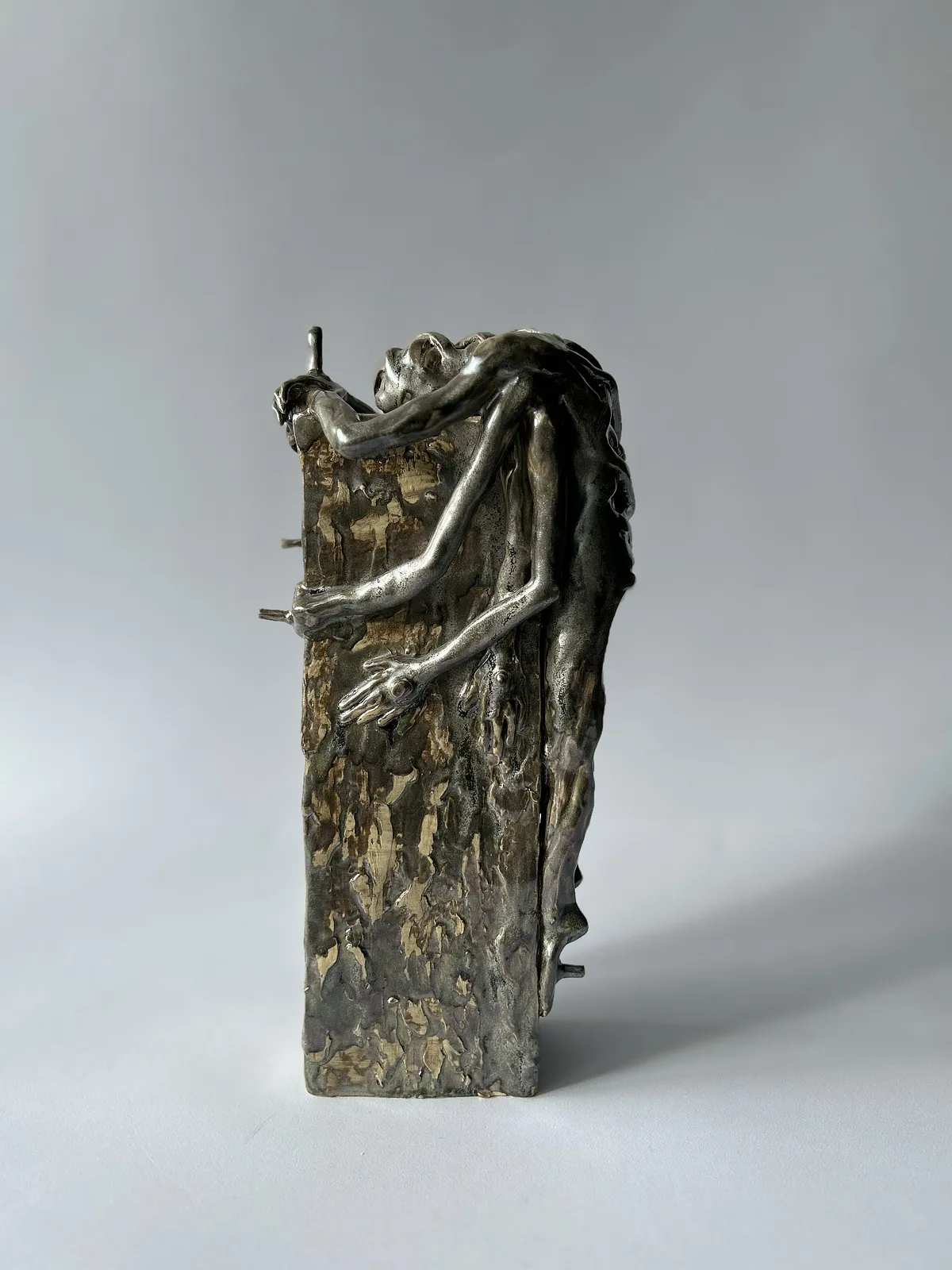 Image of Fixation by VITALIY KRASUTSKIY, made of ceramics, Sculpture medium, from Lviv, part of the Series 1 series, priced at €600 Photo 4 of 5.