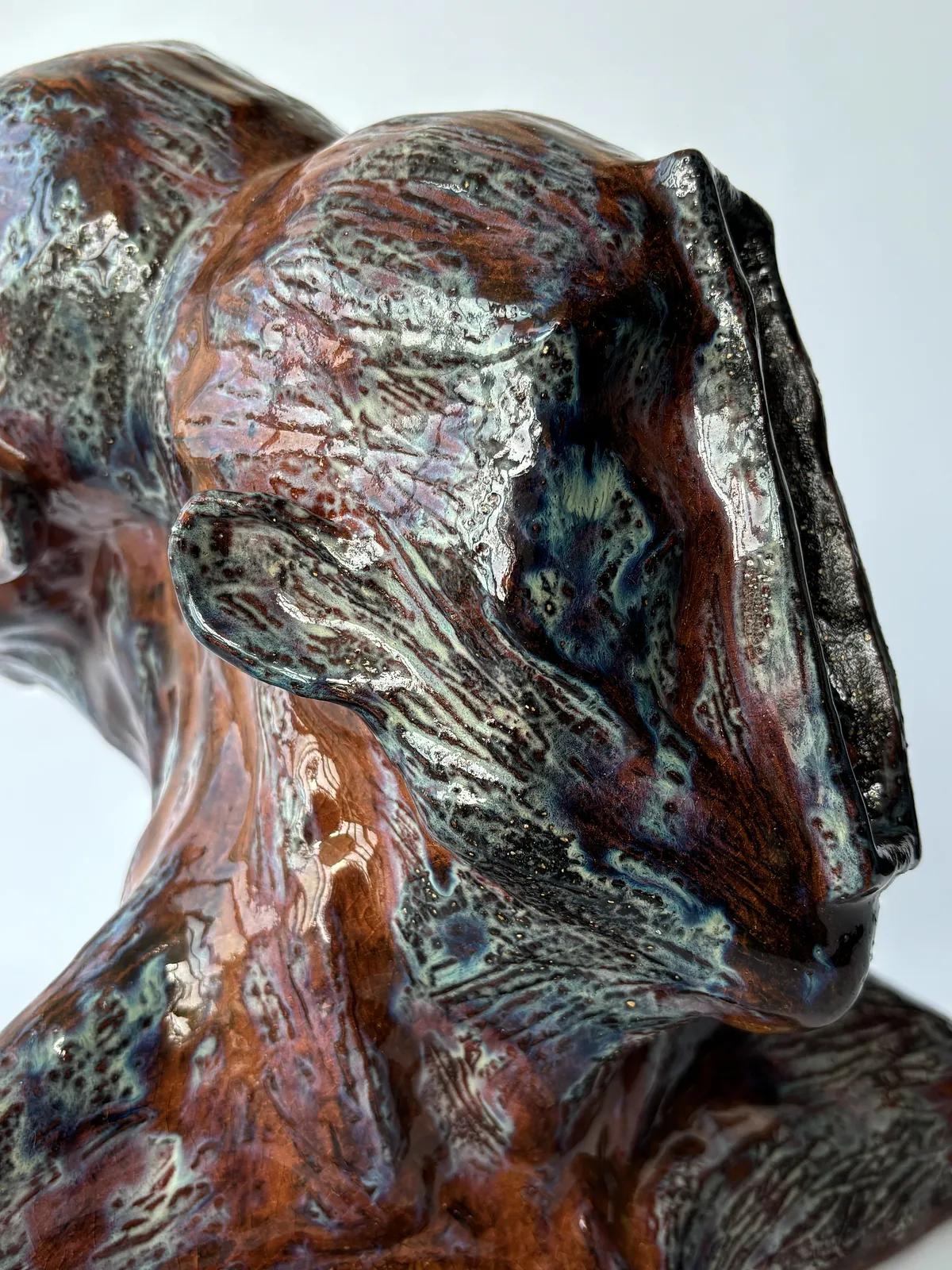 Image of Heads by VITALIY KRASUTSKIY, made of Chamotte clay, glazes, Sculpture medium, from Lviv, part of the Series 1 series, priced at €600 Photo 4 of 10.