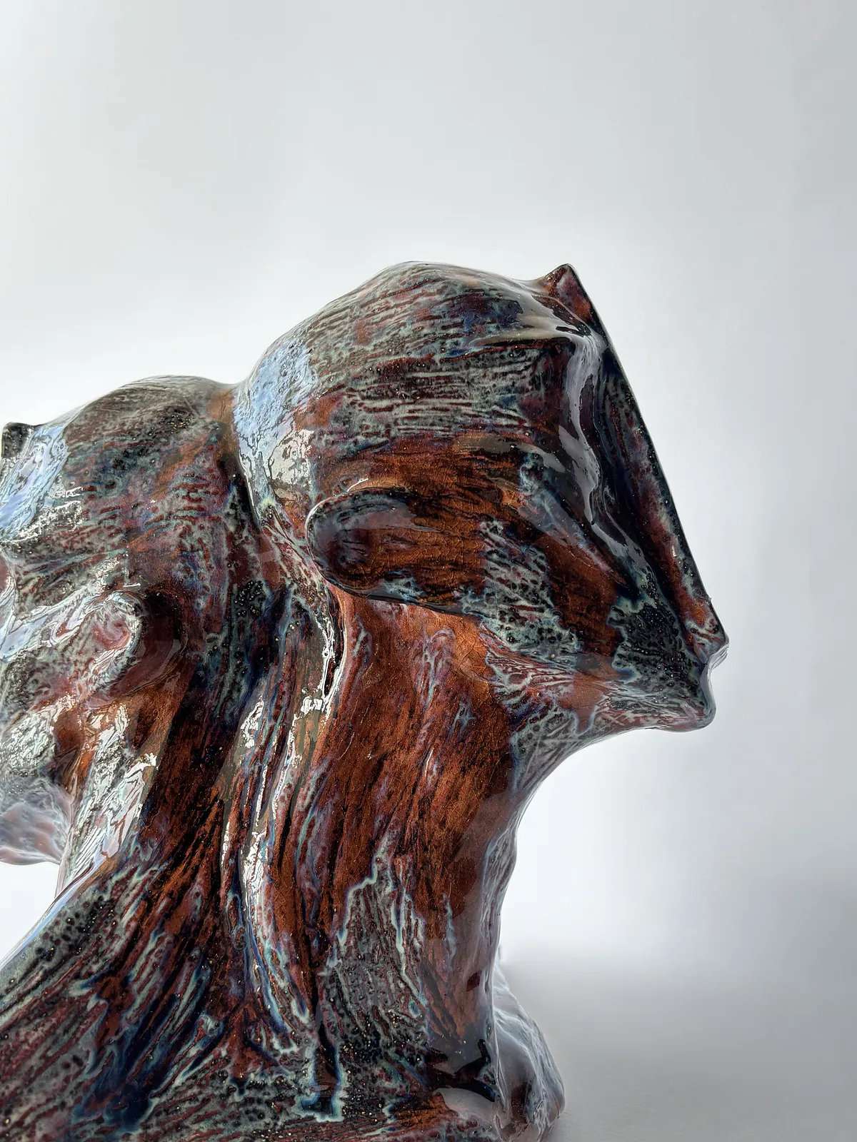 Image of Heads by VITALIY KRASUTSKIY, made of Chamotte clay, glazes, Sculpture medium, from Lviv, part of the Series 1 series, priced at €600 Photo 7 of 10.