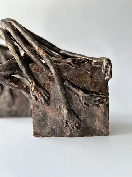 Image of Dependence by VITALIY KRASUTSKIY, size: 35х25х17, made of Chamotte clay, glazes, Sculpture medium, from Lviv, part of the Series 1 series Photo 2 of 7.