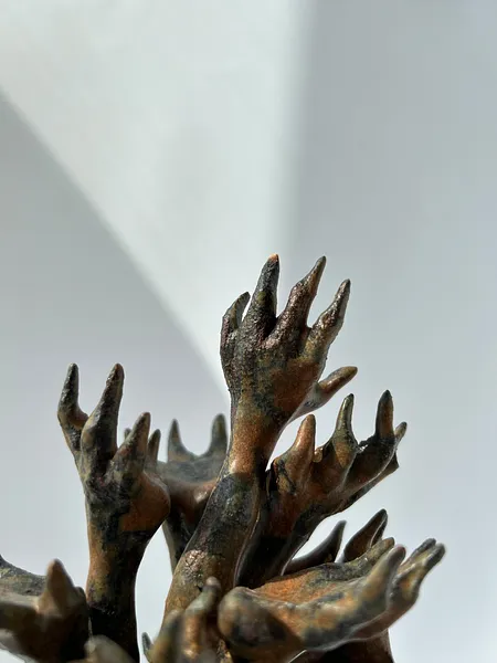 Image of Рукоголовий by VITALIY KRASUTSKIY, size: 35х25х17, Sculpture medium, part of the Series 1 series Photo 5 of 7.