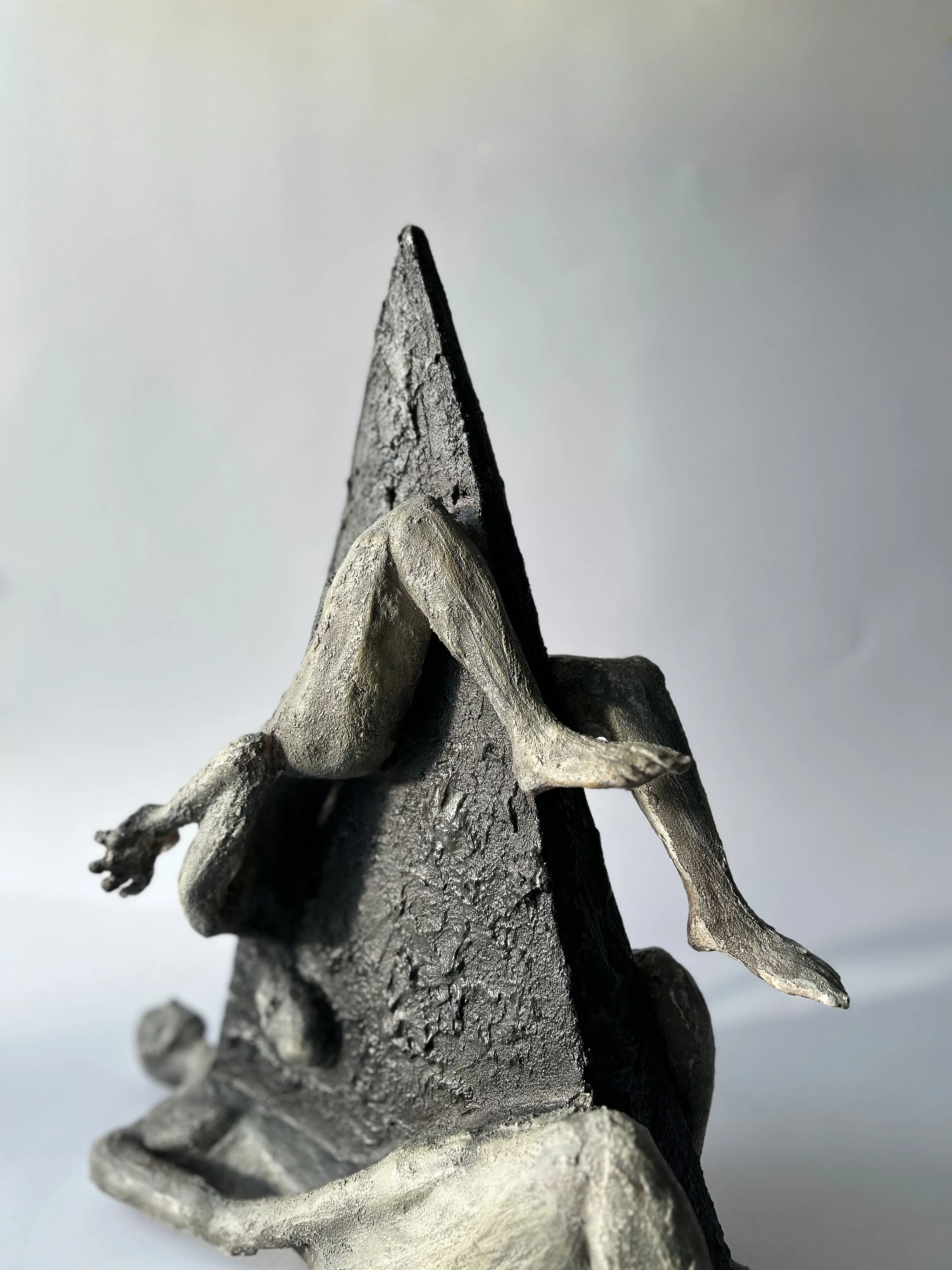Image of Смерть by VITALIY KRASUTSKIY, size: 50х25х20, Sculpture medium, part of the Series 1 series Photo 3 of 10.