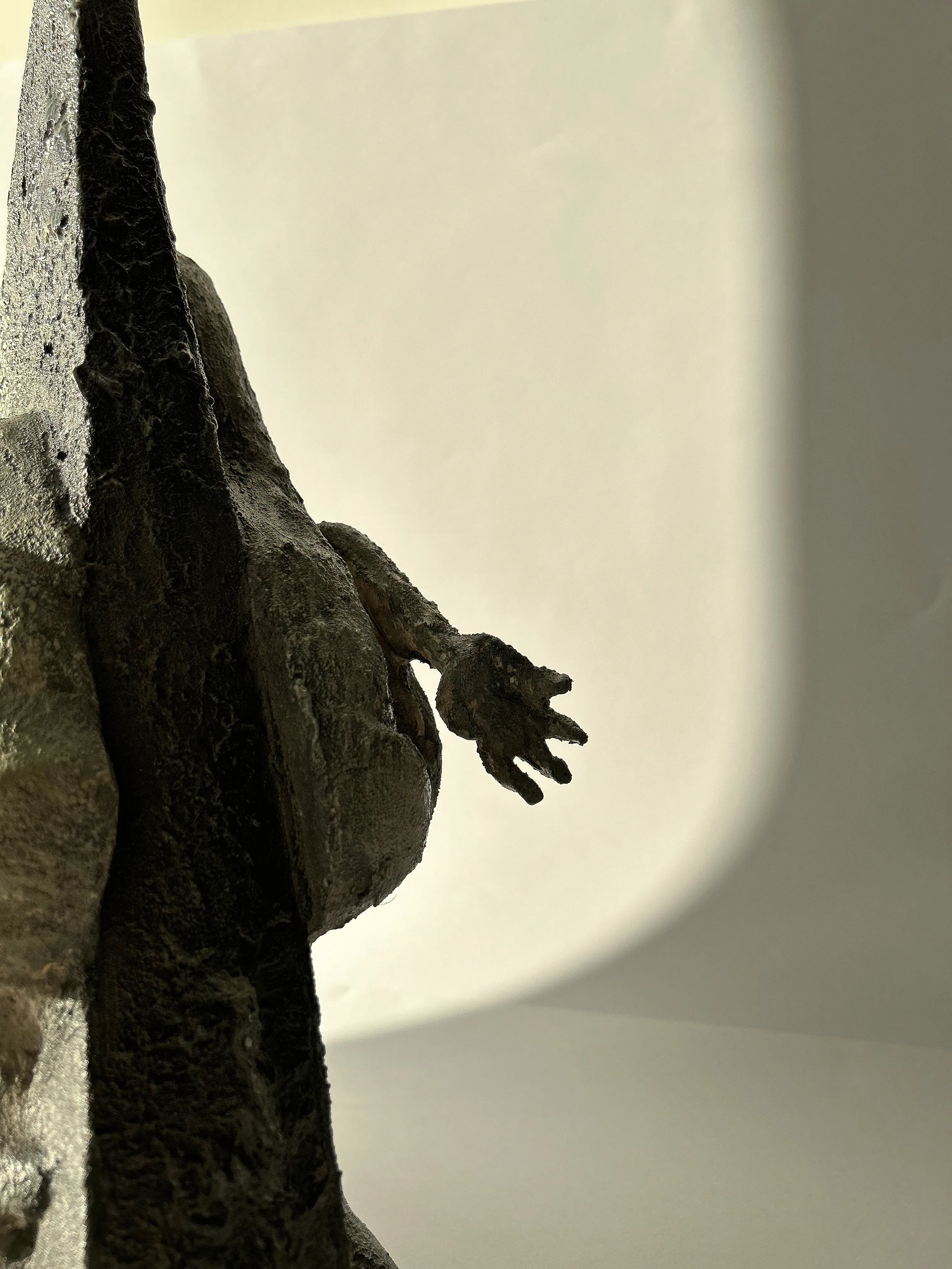 Image of Смерть by VITALIY KRASUTSKIY, size: 50х25х20, Sculpture medium, part of the Series 1 series Photo 10 of 10.