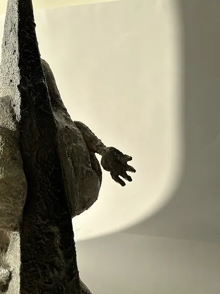 Image of Смерть by VITALIY KRASUTSKIY, size: 50х25х20, Sculpture medium, part of the Series 1 series Photo 10 of 10.