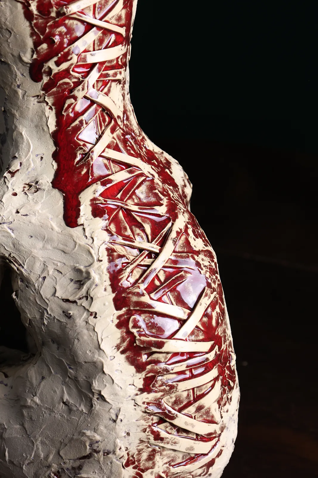 Image of «Що виросло з рани» by VITALIY KRASUTSKIY, size: H=45 cm, made of Шамотна глина, поливи, Sculpture medium, from Львів, part of the Series 1 series, priced at €1000 Photo 6 of 11.