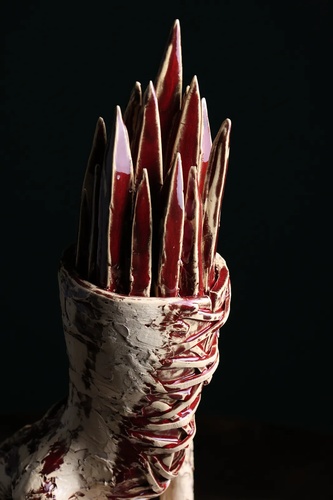 Image of «Що виросло з рани» by VITALIY KRASUTSKIY, size: H=45 cm, made of Шамотна глина, поливи, Sculpture medium, from Львів, part of the Series 1 series, priced at €1000 Photo 8 of 11.