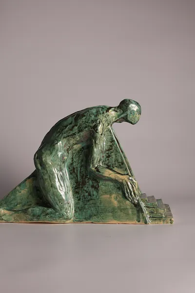 Image of Exit by VITALIY KRASUTSKIY, size: 48х25х15, made of Шамотна глина, поливи, Sculpture medium, from Львів, part of the Series 1 series, priced at €700 Photo 8 of 10.