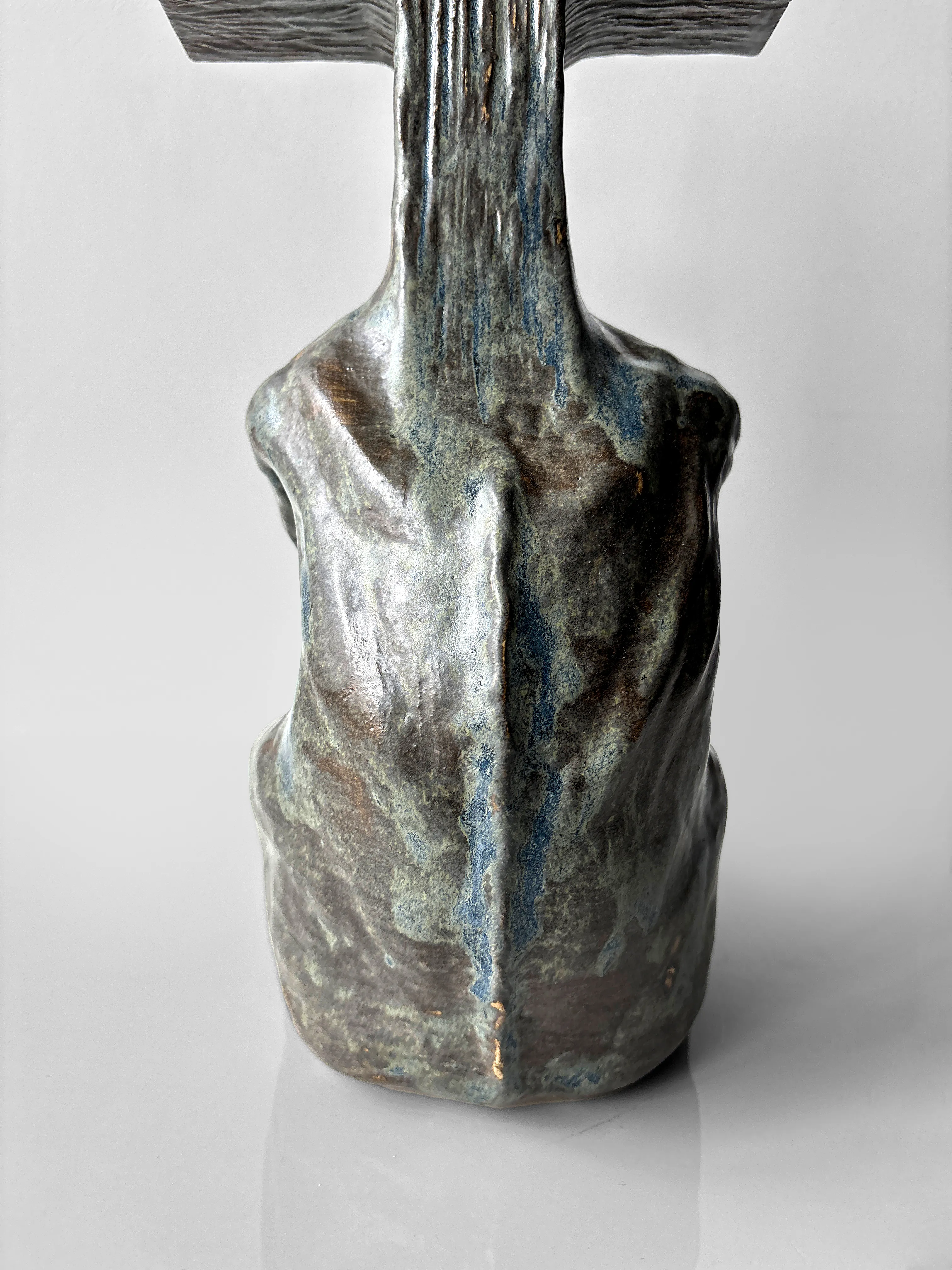 Image of Cross-headed by VITALIY KRASUTSKIY, size: 44x24x20 cm, made of Chamotte clay, glazes, Sculpture medium, from Lviv, part of the Series 1 series, priced at €1200 Photo 7 of 10.