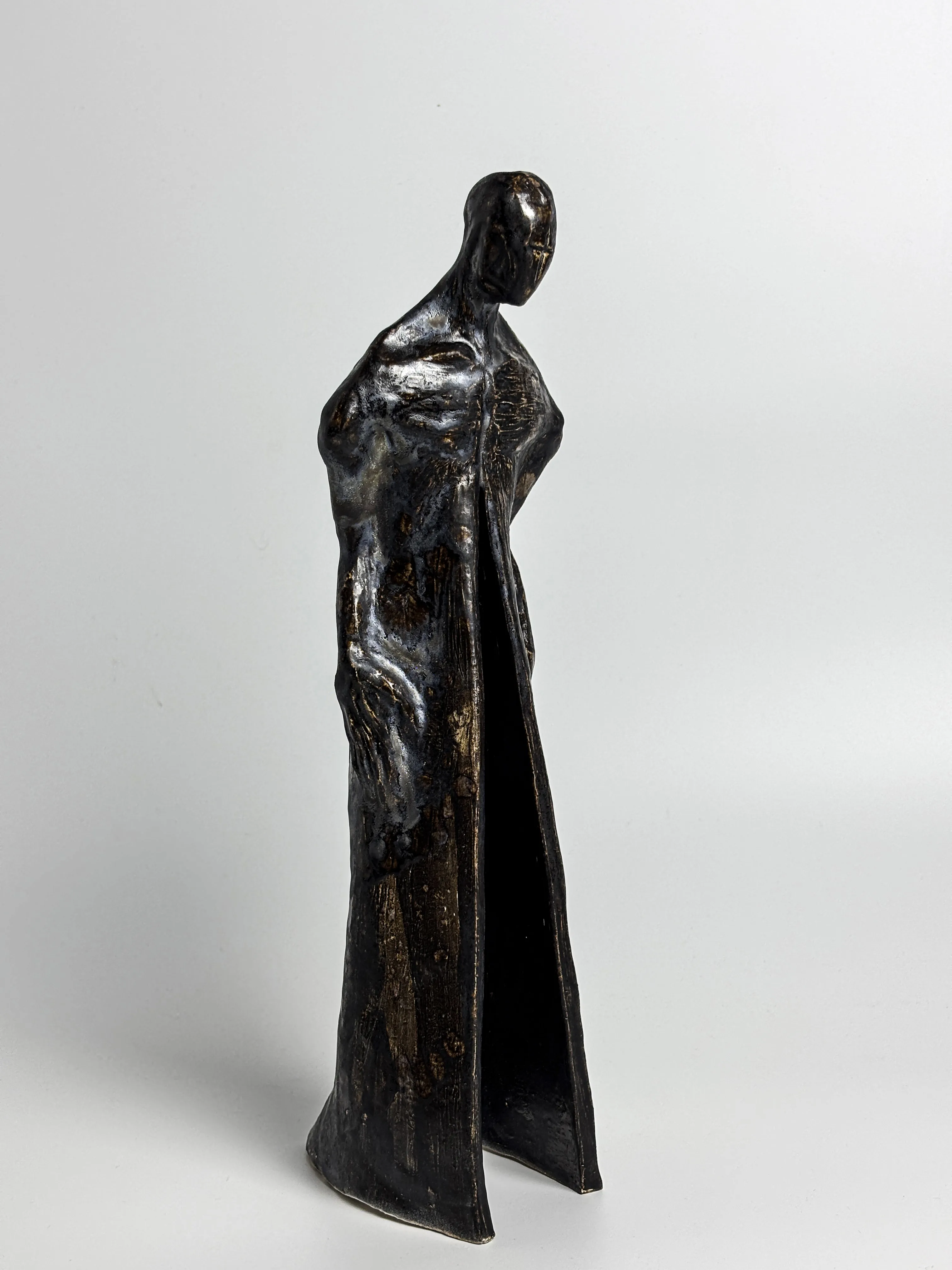 Зображення "Дух" від ВІТАЛІЙ КРАСУЦЬКИЙ, розмір: Н=35см, матеріали: Шамотна глина, поливи, медіум: Скульптура, місто: Львів, серія: Скульпутра, ціна: $150 Фото 6 з 10.