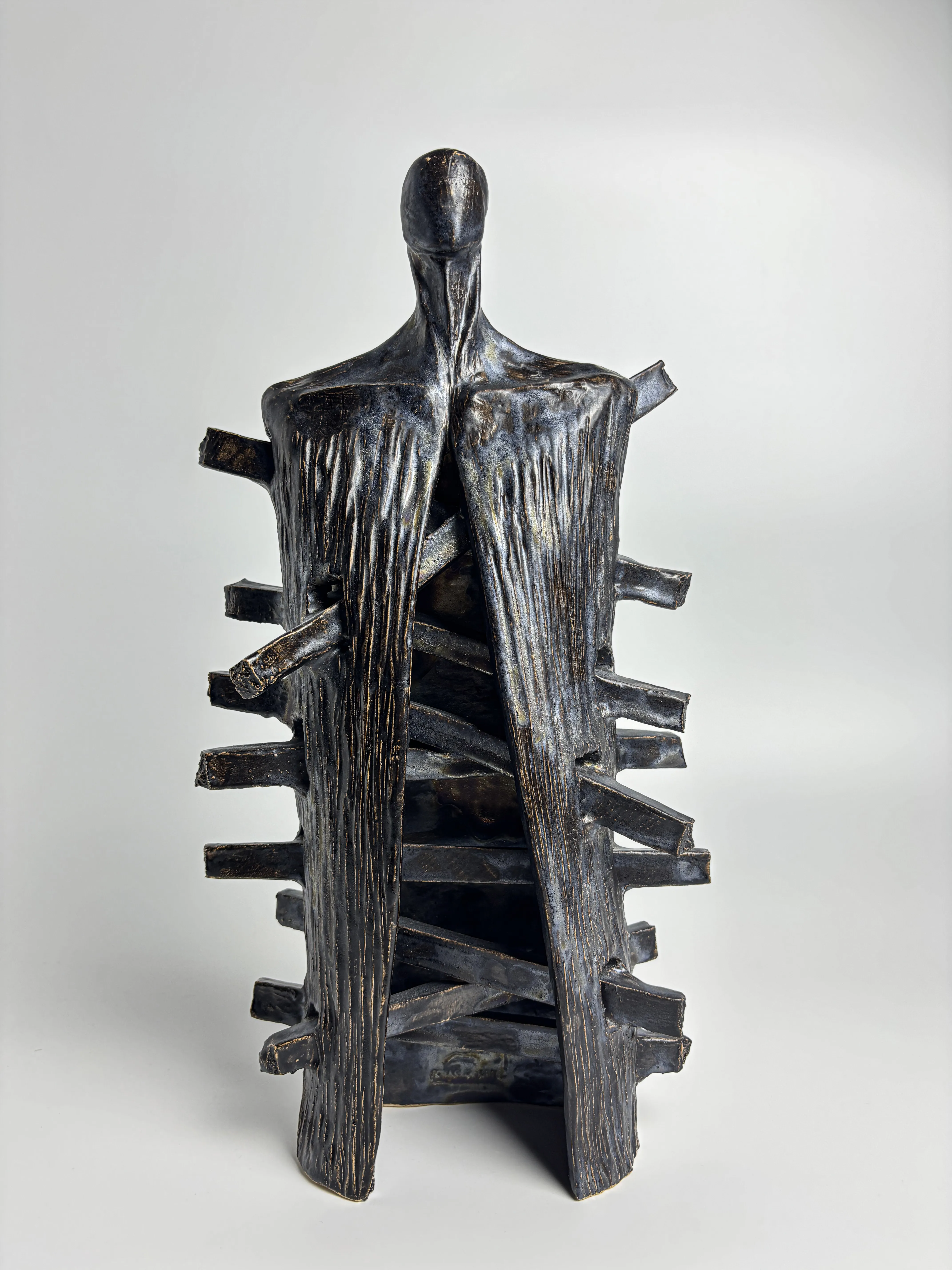 Зображення "Дім" від ВІТАЛІЙ КРАСУЦЬКИЙ, розмір: 40х22х10, матеріали: Шамотна глина, поливи, медіум: Скульптура, місто: Львів, серія: Скульптура, ціна: $800 Фото 1 з 10.