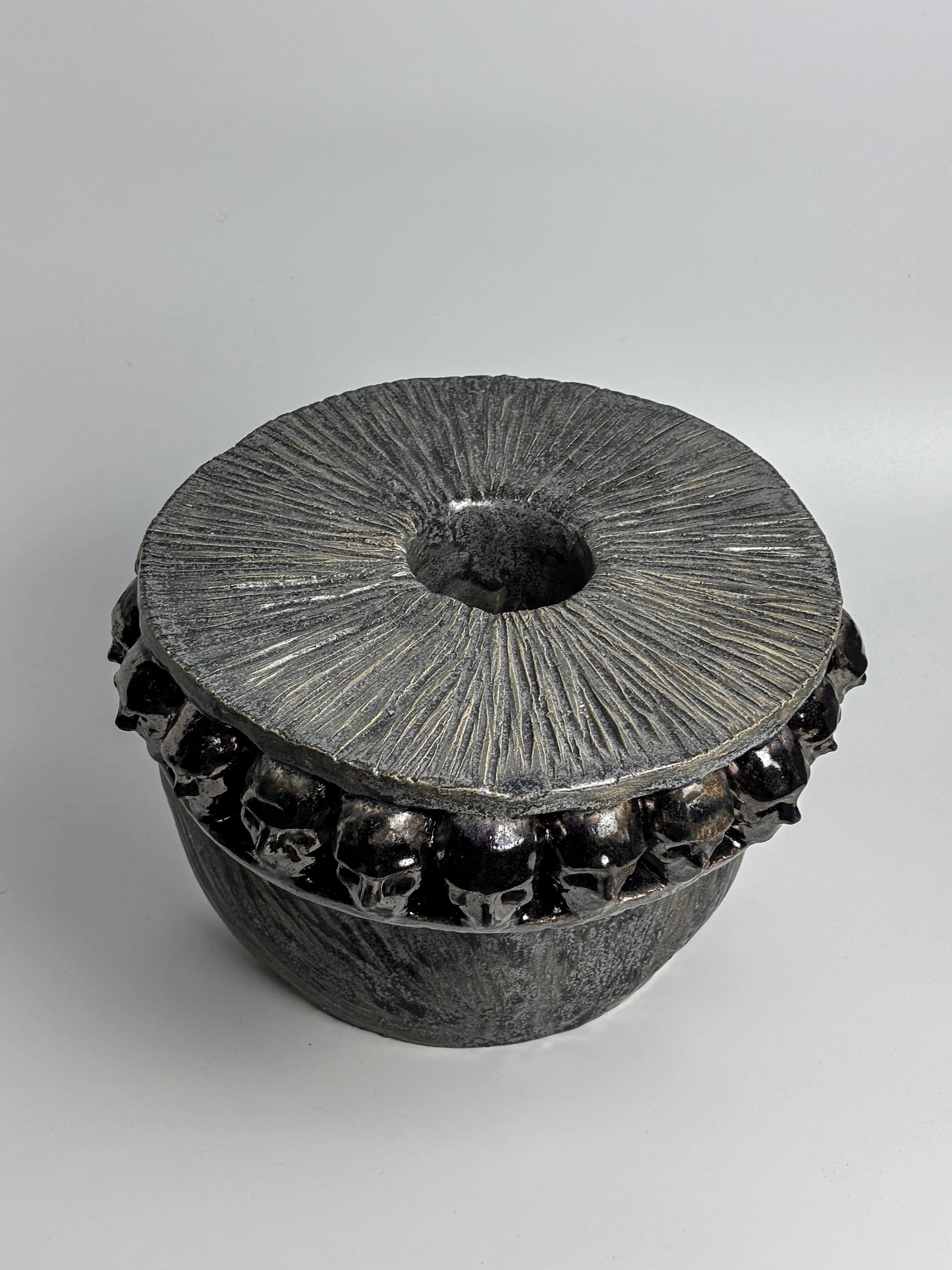 Image of Silence by VITALIY KRASUTSKIY, made of Chamotte clay, glazes, Sculpture medium, from Lviv, part of the Series 1 series, priced at €1400 (≈ 72,143 грн) Photo 10 of 10.